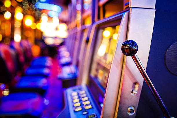 pgas app showing live casino Dragon Tiger table and real-time match betting interface